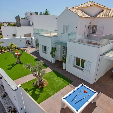 别墅 Maresia Dourada 吉亚