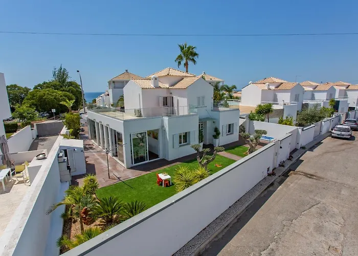 Maresia Dourada Villa Guia