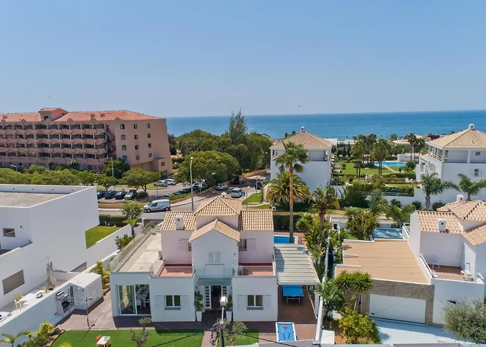 Maresia Dourada Villa Guia