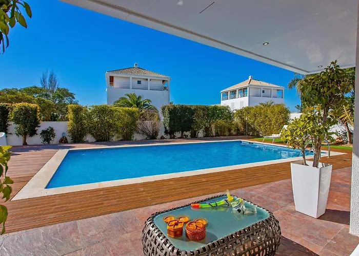 Villa Maresia Dourada Guia
