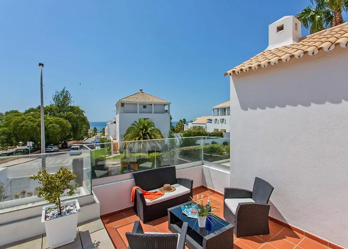 Villa Maresia Dourada Guia