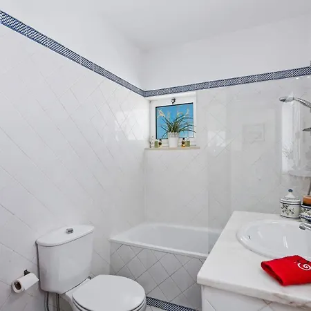 Maresia Dourada Guia (Faro)